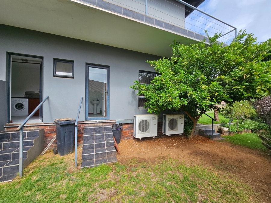 5 Bedroom Property for Sale in Woodland Hills Free State